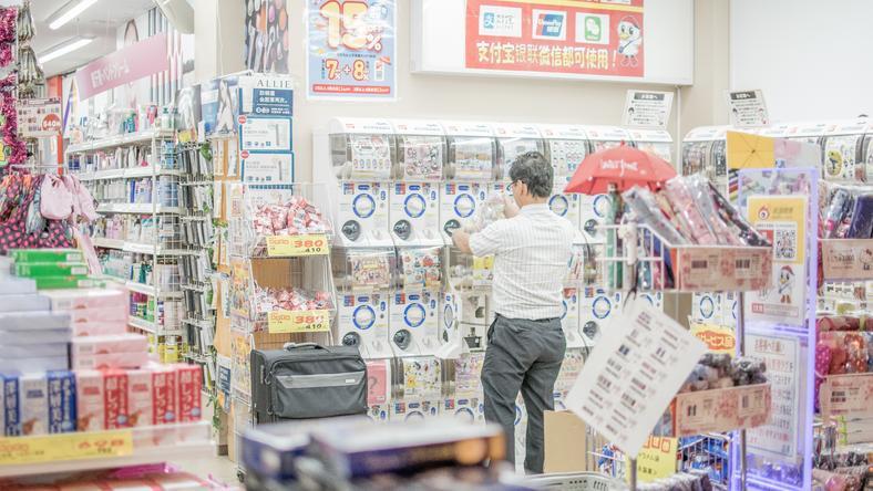 跃居全球前十,中国这项改革为何能创下记录?